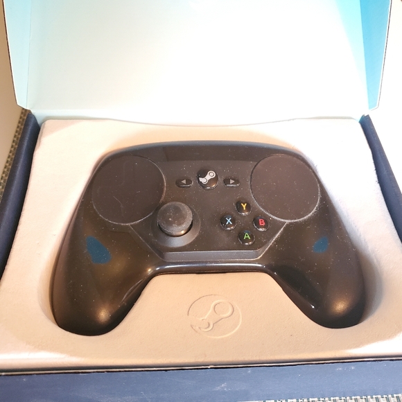 Black Wireless STEAM Controller
